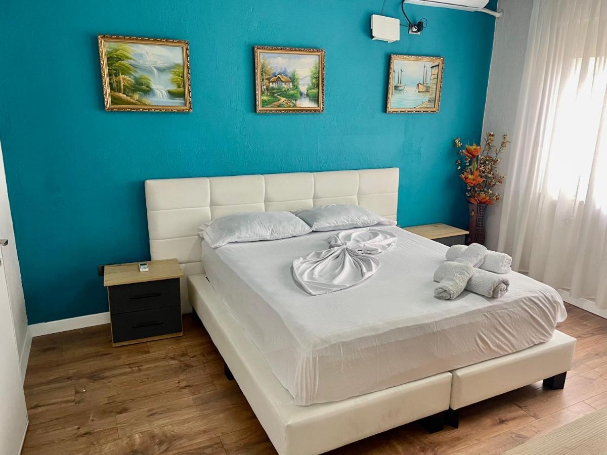 Central Room Private Entry And Bathroom Tirana Exterior photo